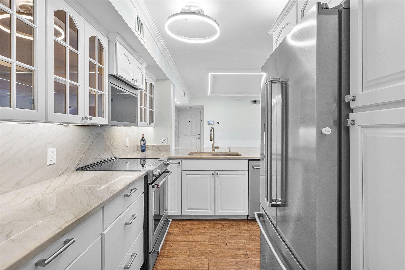 167 YACHT CLUB Way 107 photo 13