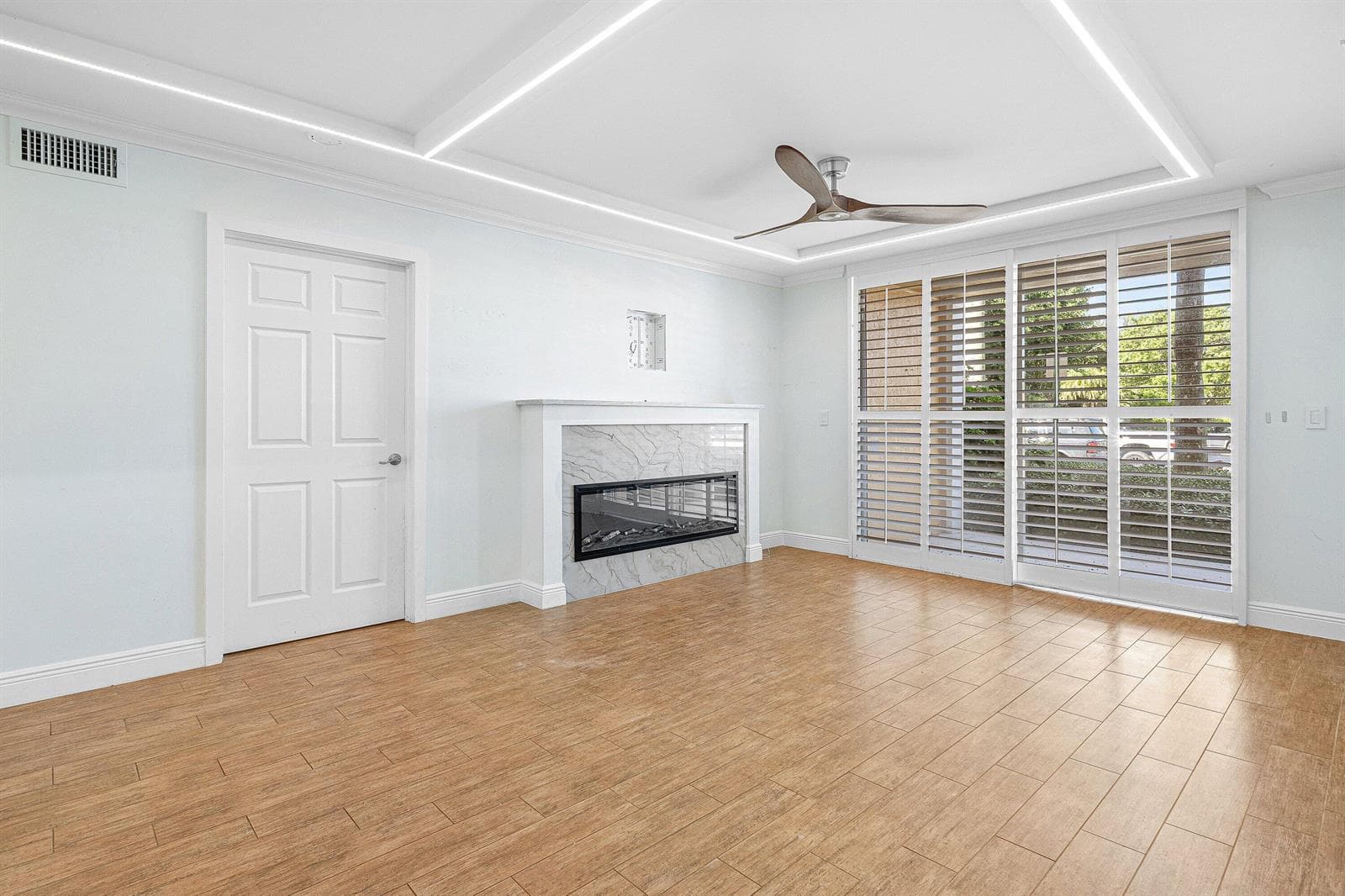 167 YACHT CLUB Way 107 photo 19