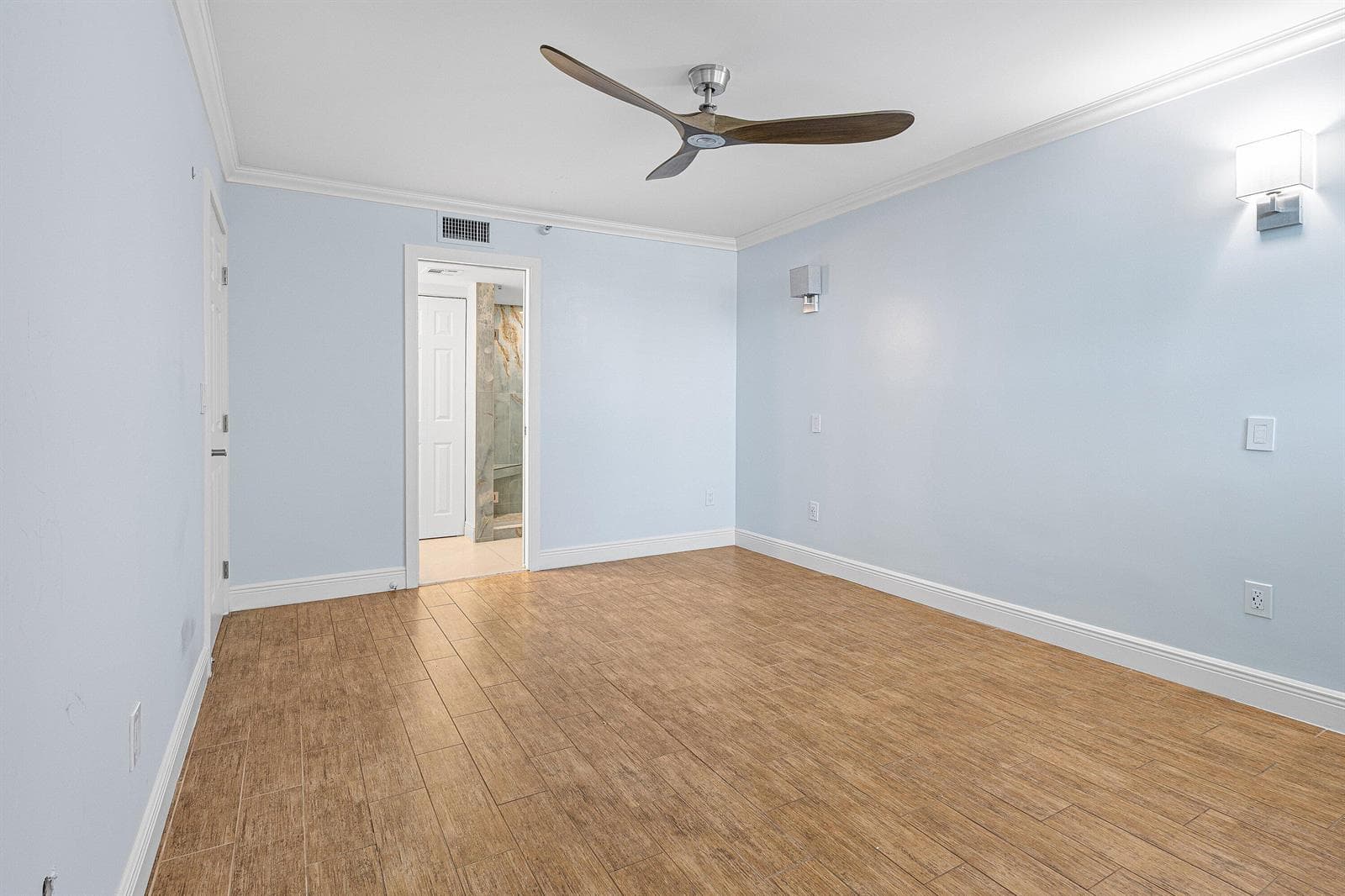 167 YACHT CLUB Way 107 photo 21