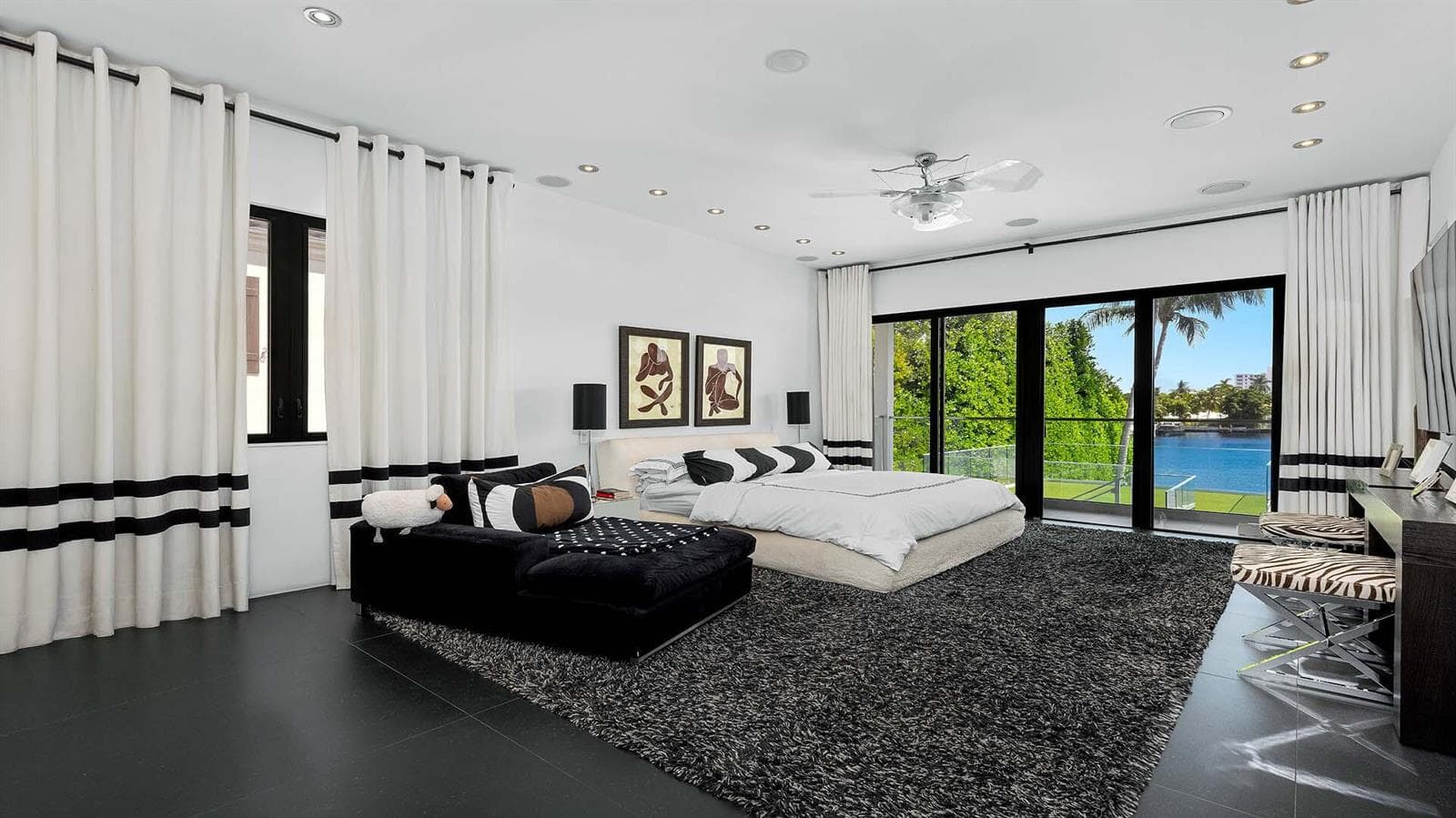201 Palm Trail photo 24
