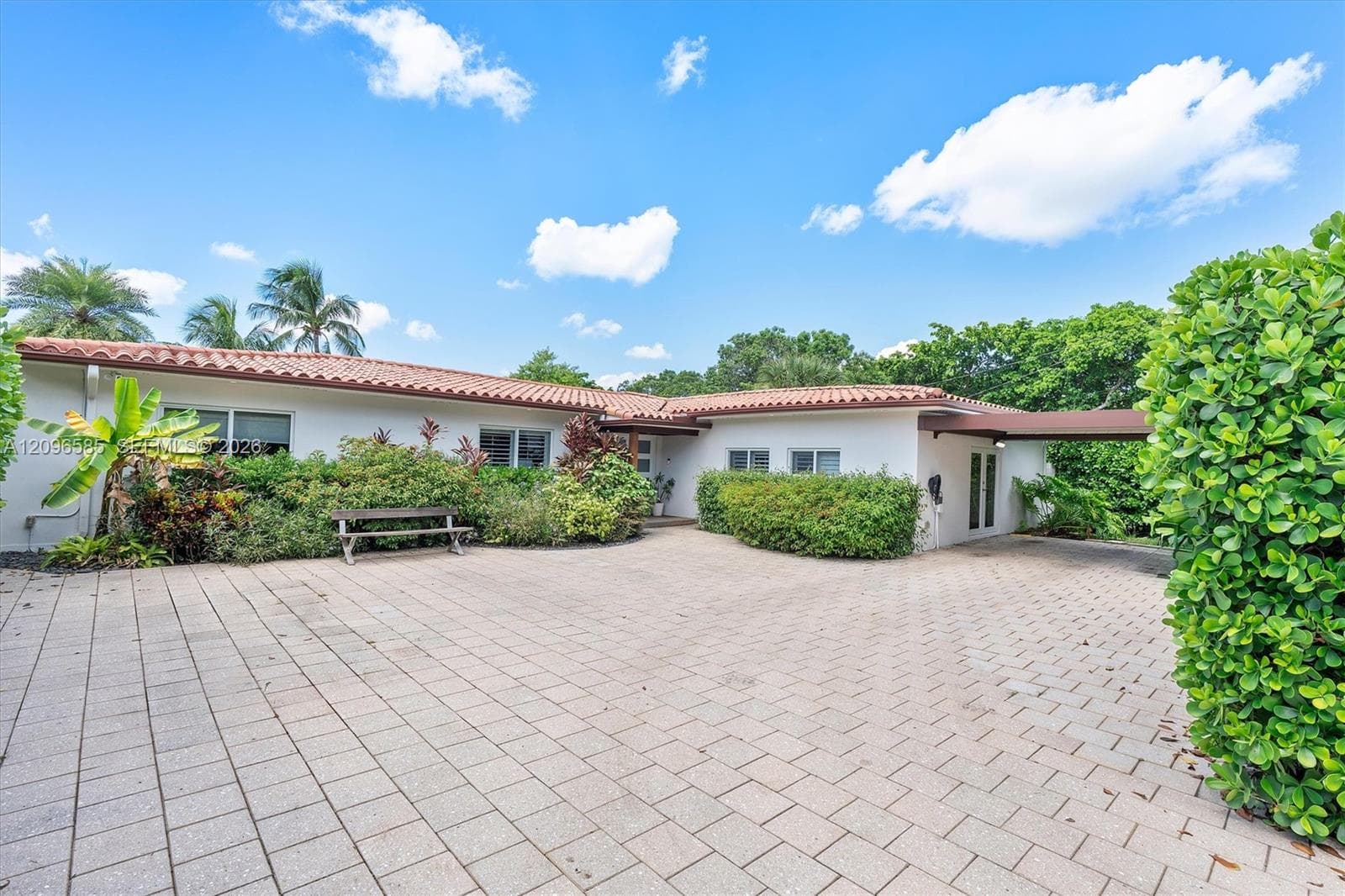 12944 Banyan Rd photo 13