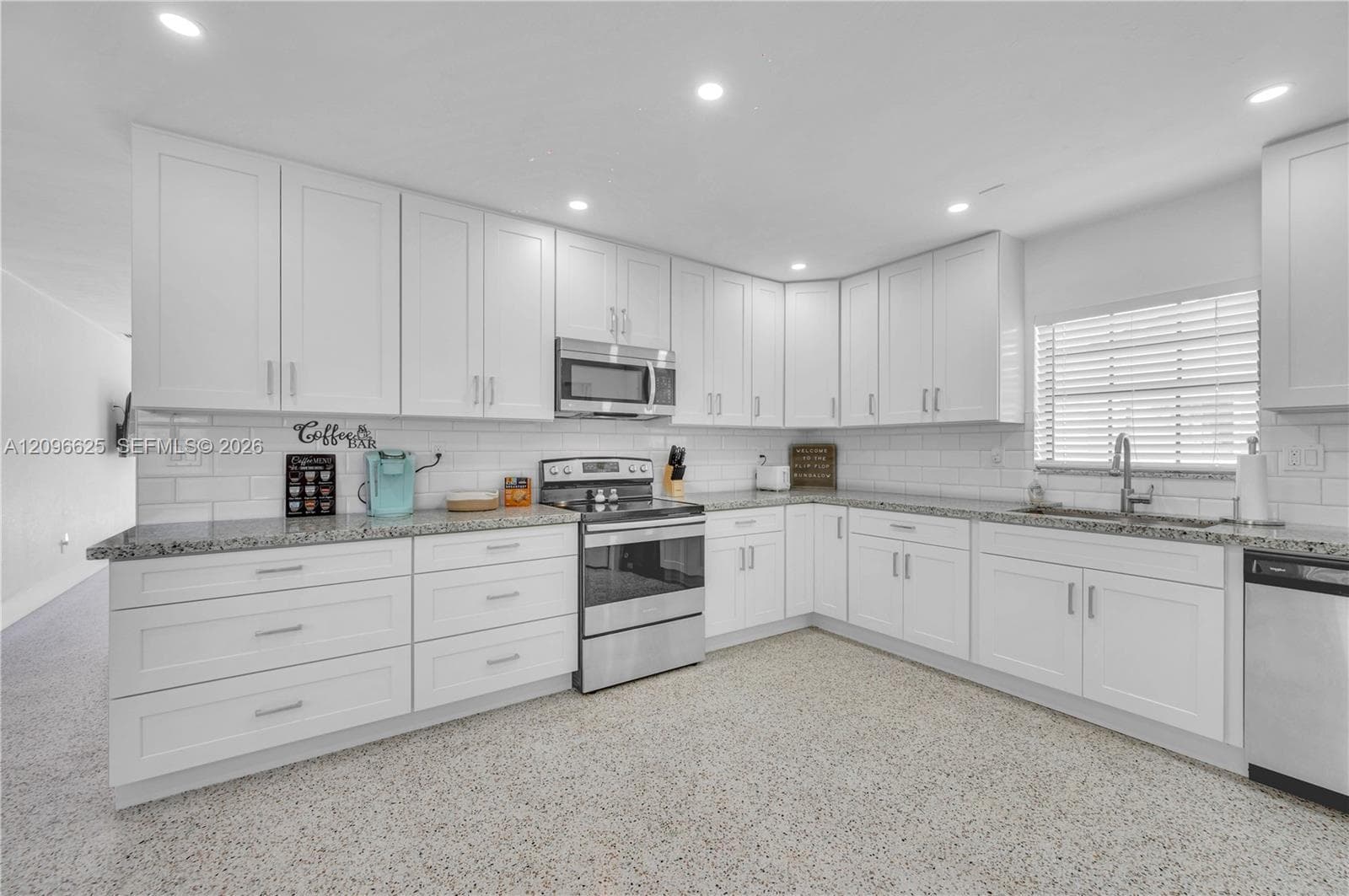 9448 Sterling Dr 0 photo 2