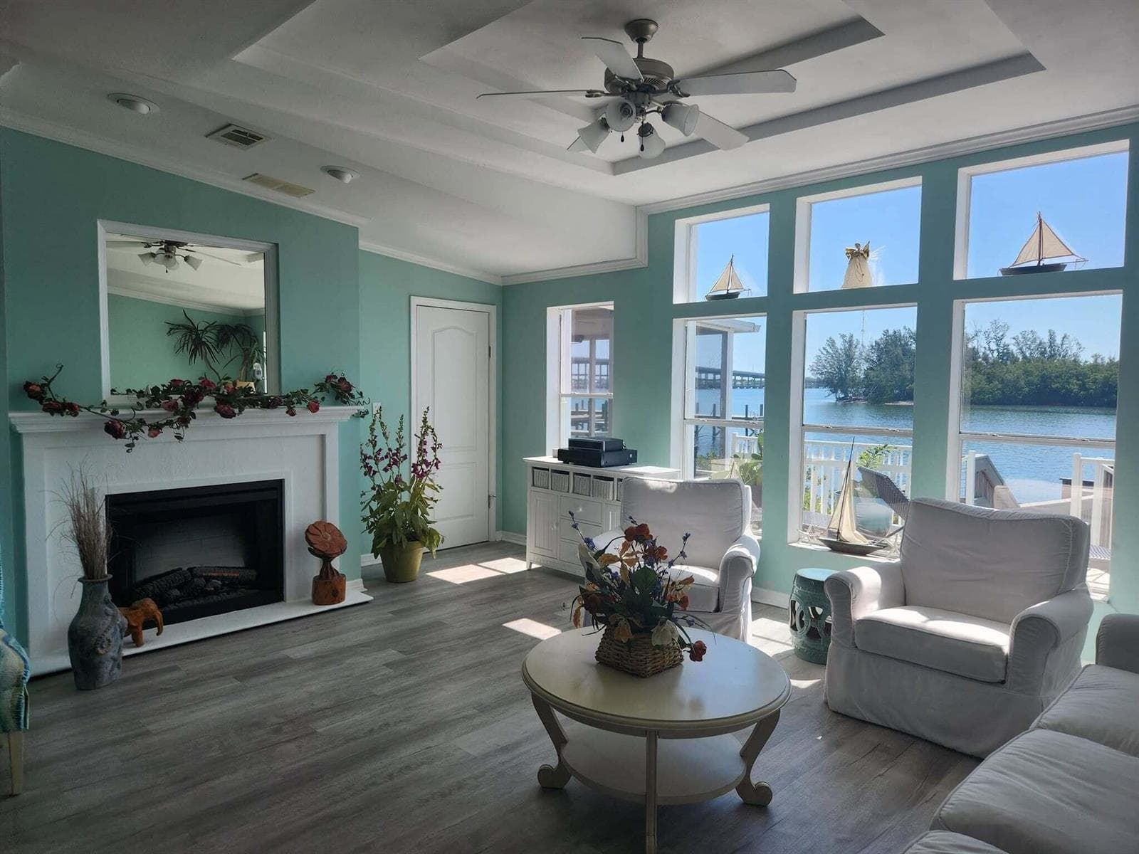 113 E Harbor Drive photo 6