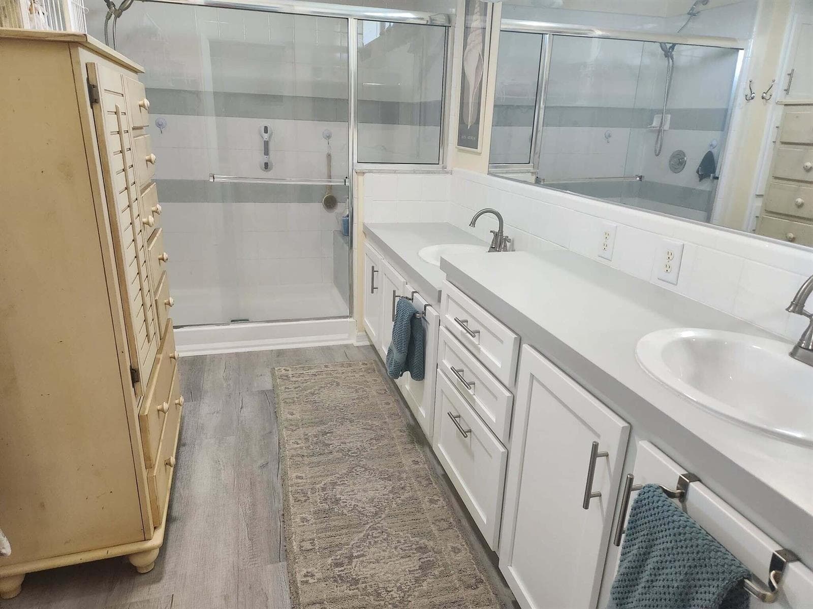 113 E Harbor Drive photo 3