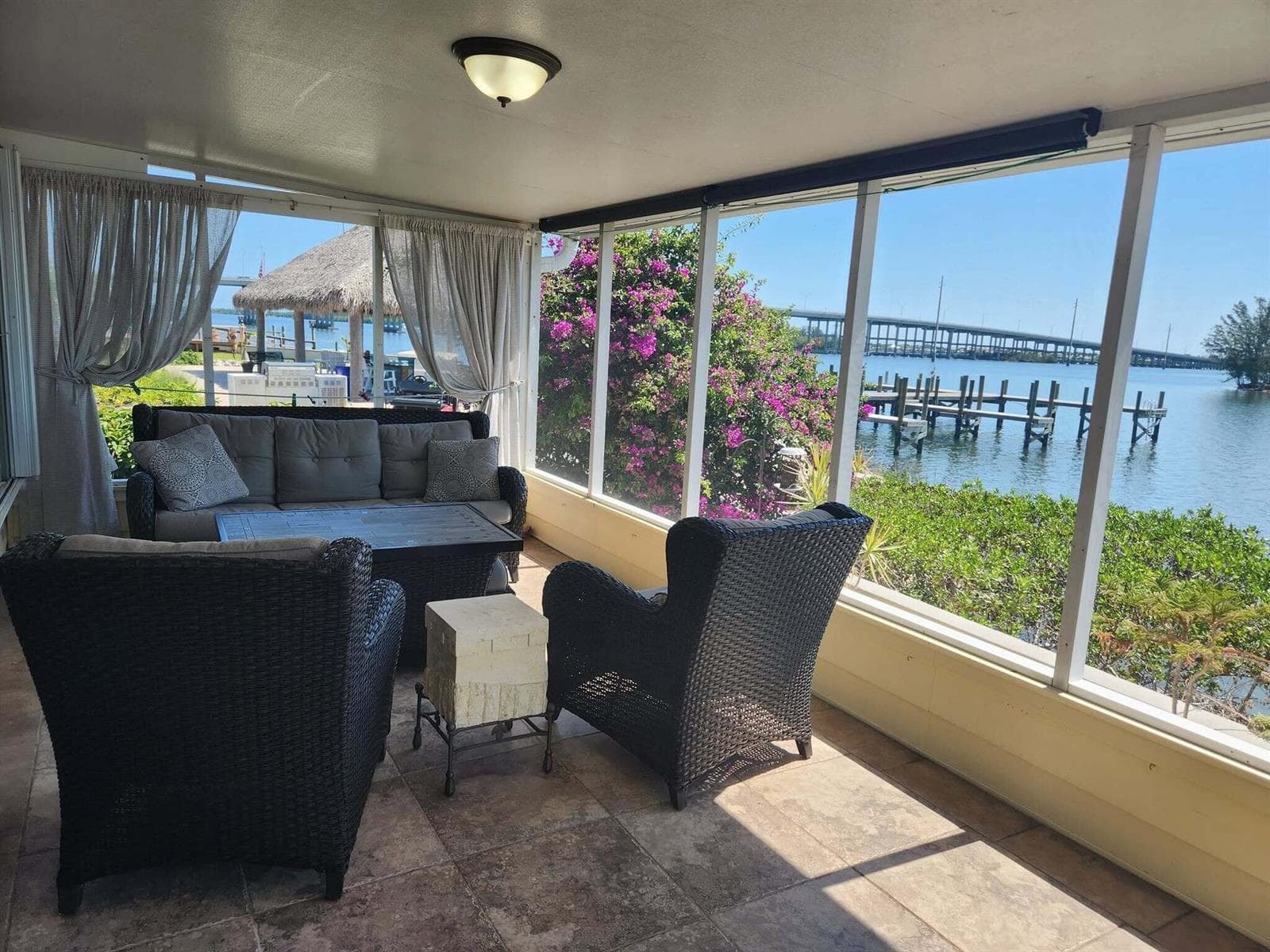 113 E Harbor Drive photo 8