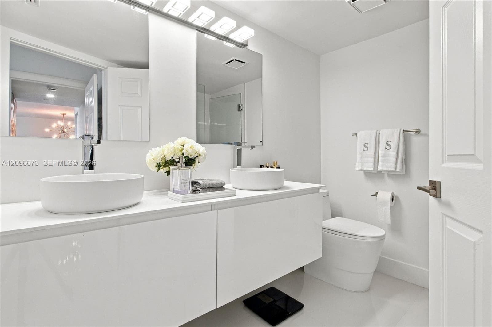 19101 NE 36th Ct 2811 photo 22