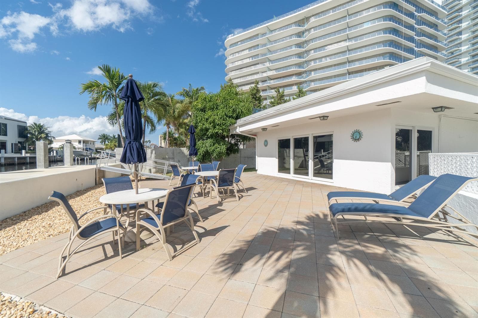 1391 S Ocean Boulevard 805 photo 7