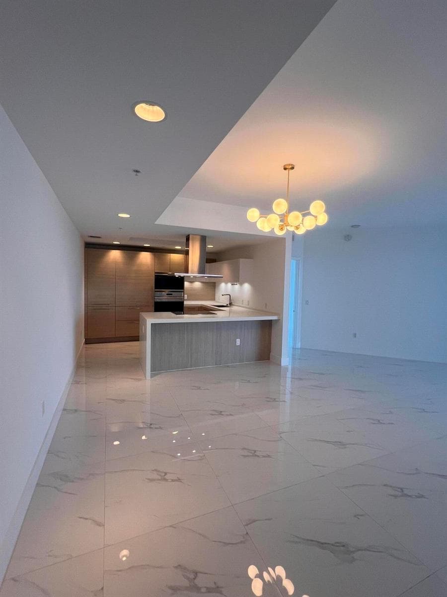 17111 BISCAYNE Boulevard 1903 photo 9