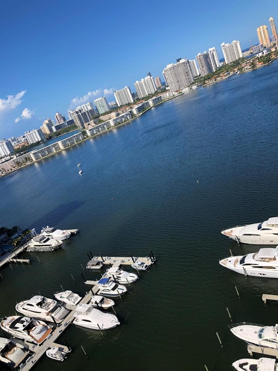 17111 BISCAYNE Boulevard 1903 photo 24