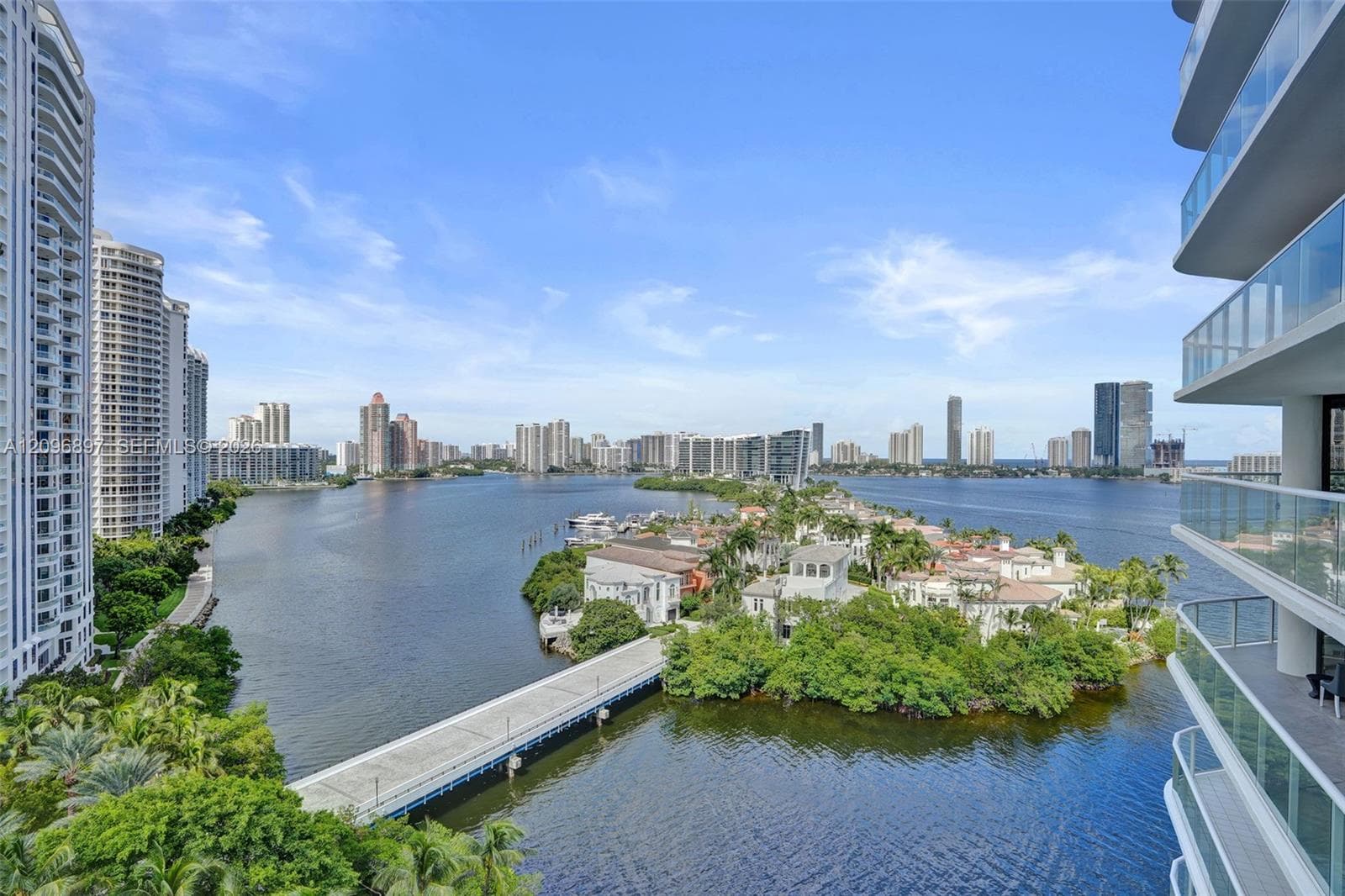 4000 Island Blvd 1205 photo 5
