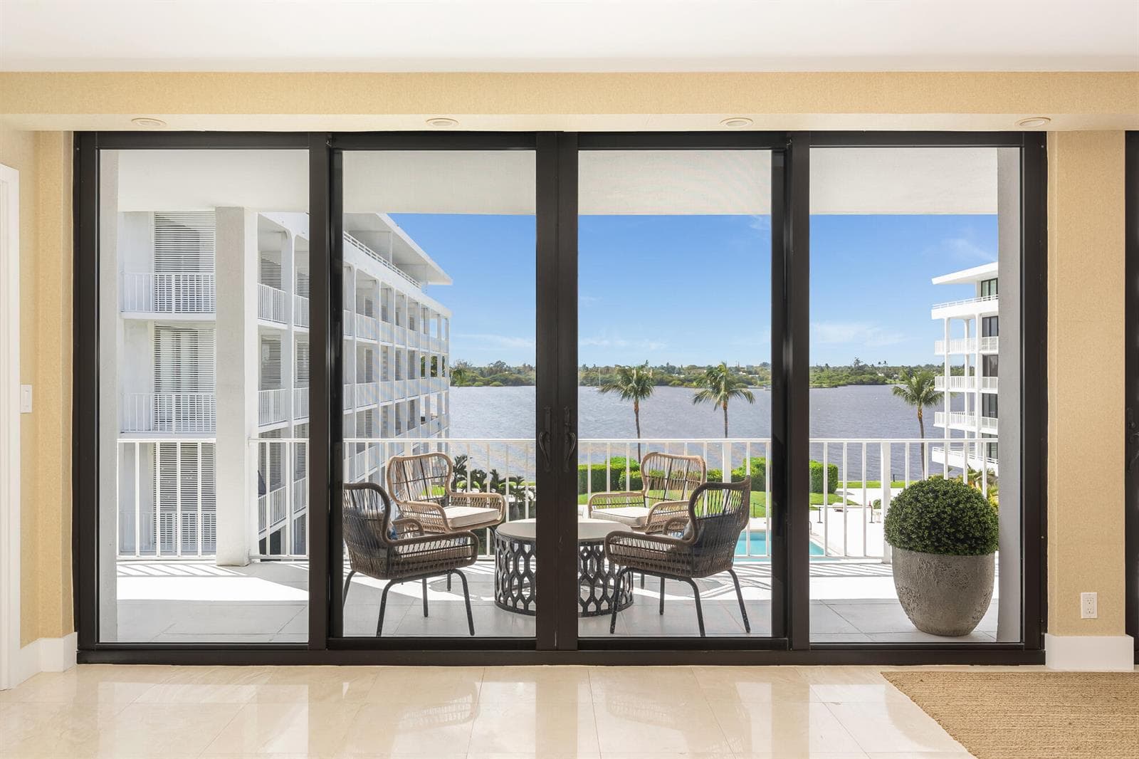 2784 S OCEAN Boulevard 301E photo 8