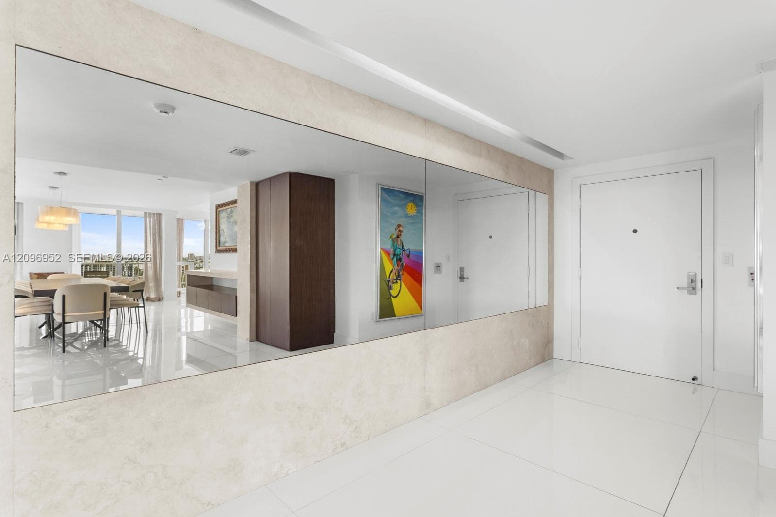 10155 Collins Avenue 1210 photo 4