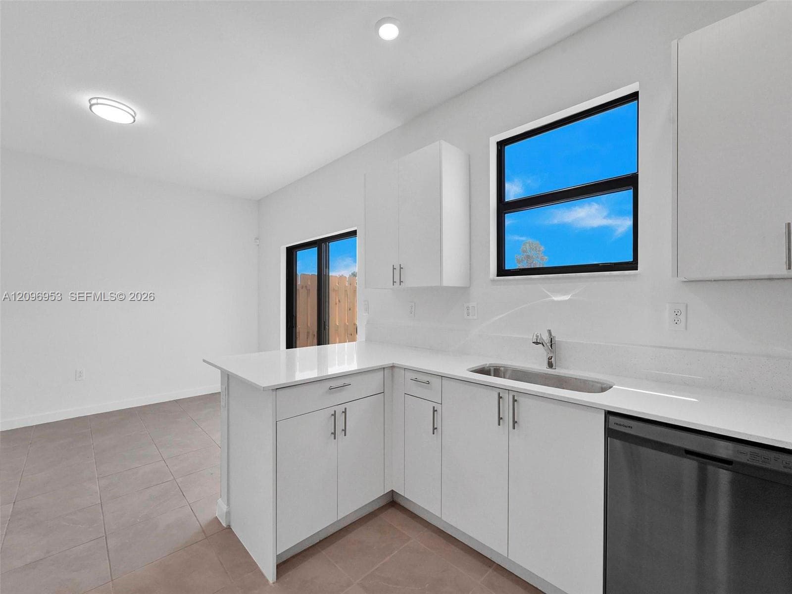 11924 SW 247th Ter . photo 13