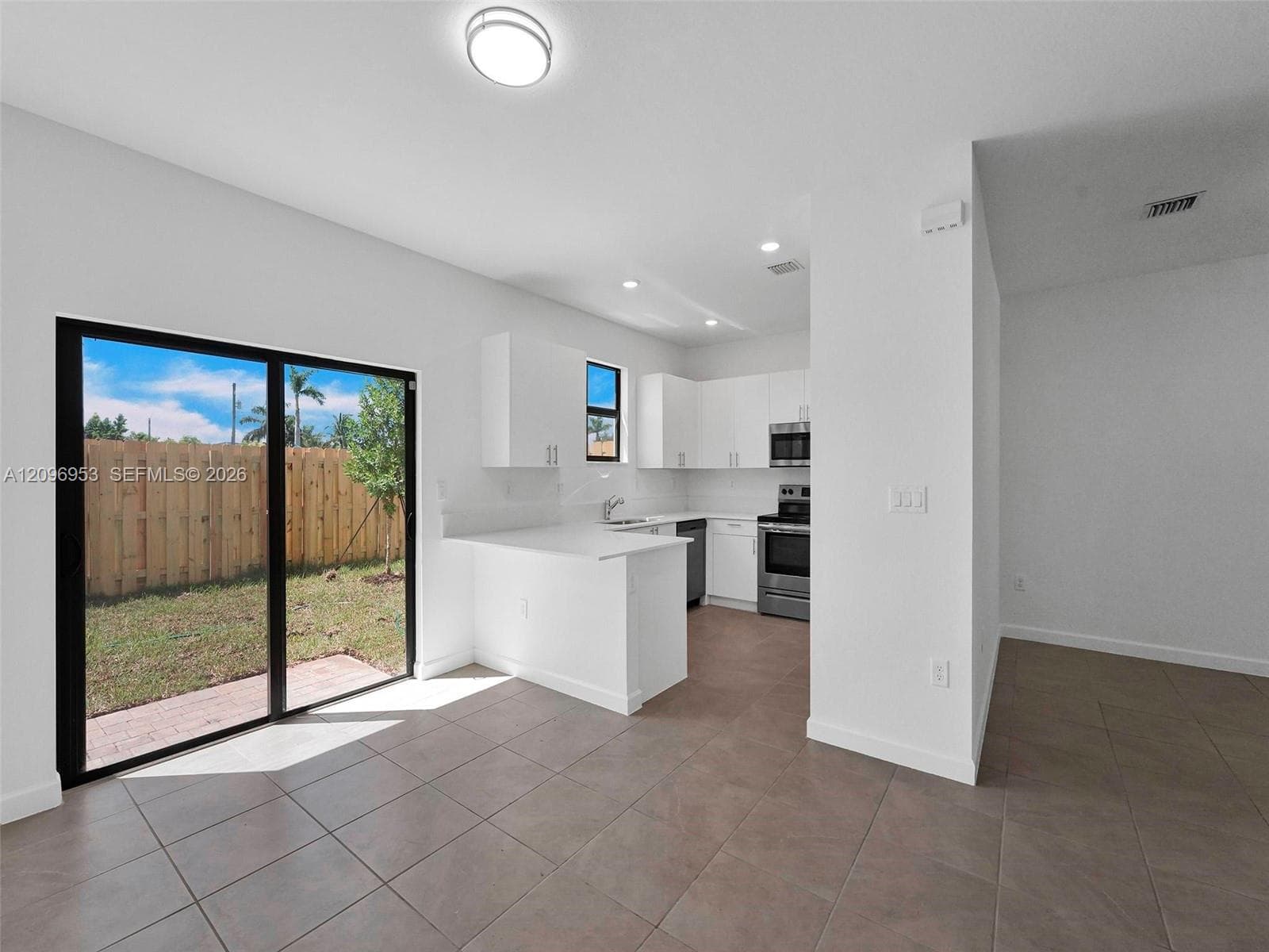 11924 SW 247th Ter . photo 11