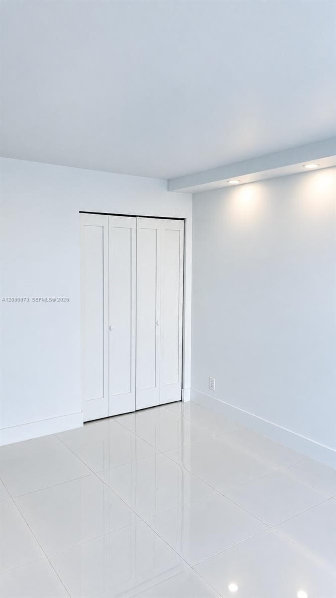 2841 N Ocean Blvd 1003 photo 17