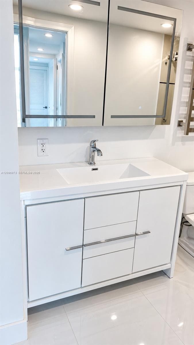 2841 N Ocean Blvd 1003 photo 14