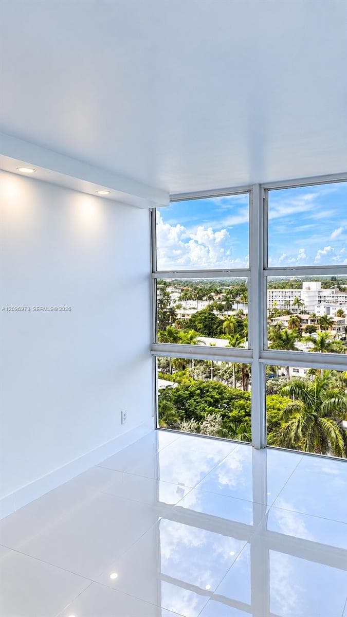 2841 N Ocean Blvd 1003 photo 19
