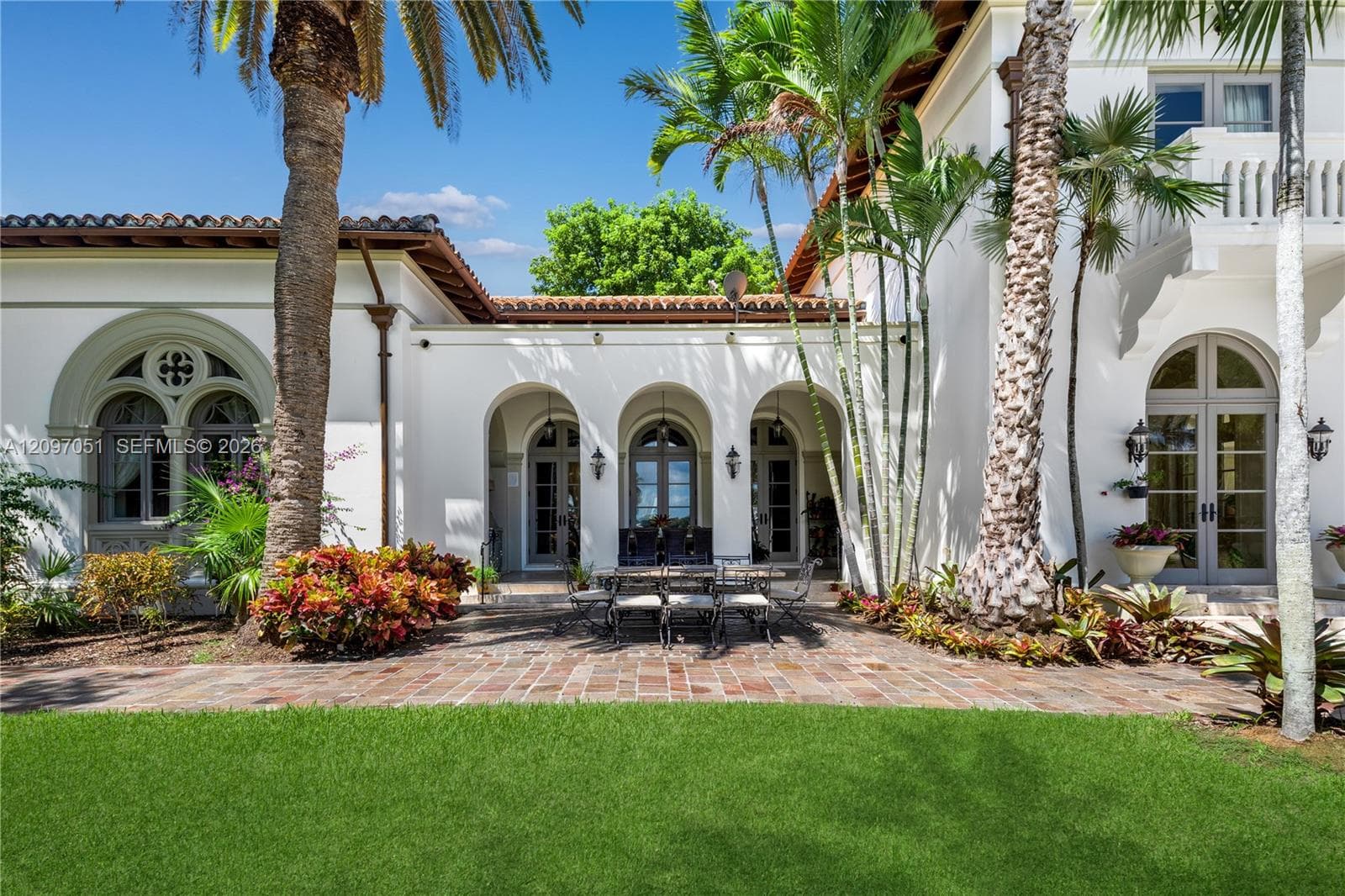 8901 Arvida Ln photo 17