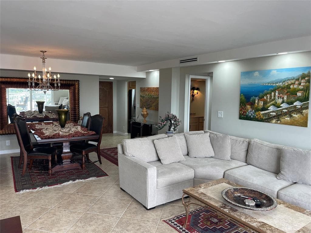 427 Golden Isles Drive 14c photo 1