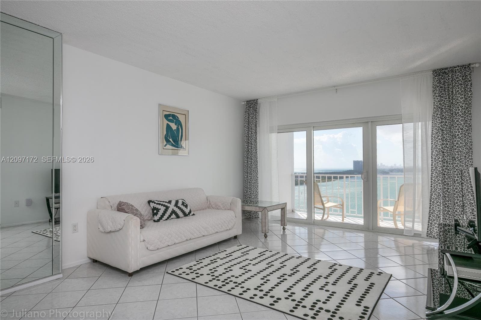500 Bayview Dr 1818 photo 7