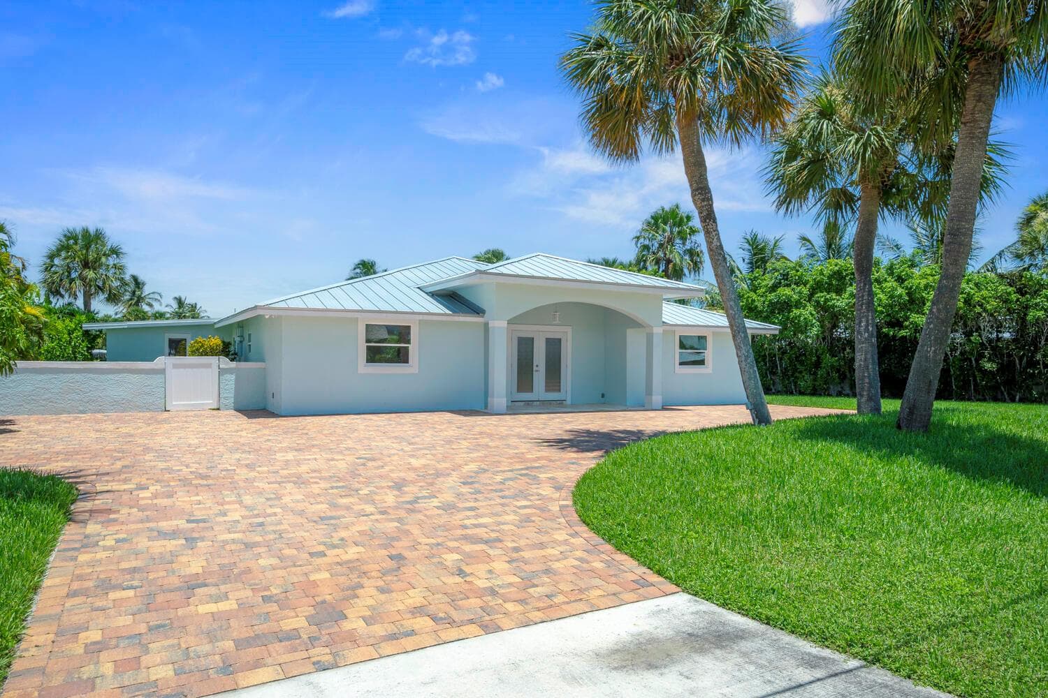 1718 Rio Vista Drive 4