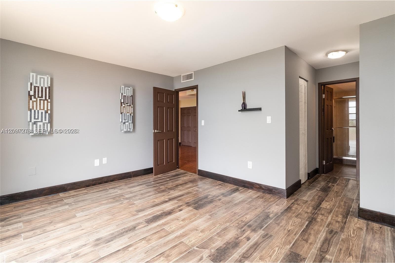2500 NE 135th St A407 photo 10