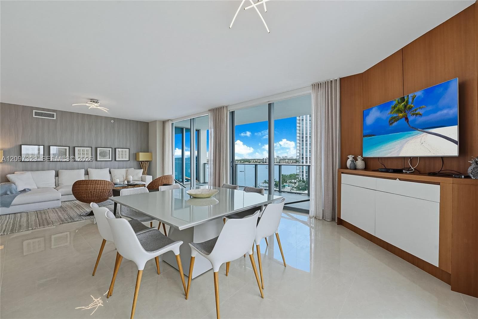 17301 Biscayne Blvd 901 photo 3