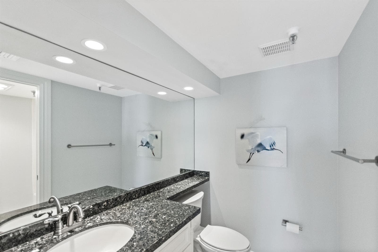 115 Lakeshore Drive 549 photo 22