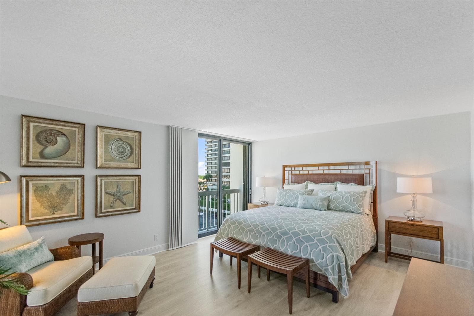 115 Lakeshore Drive 549 photo 9