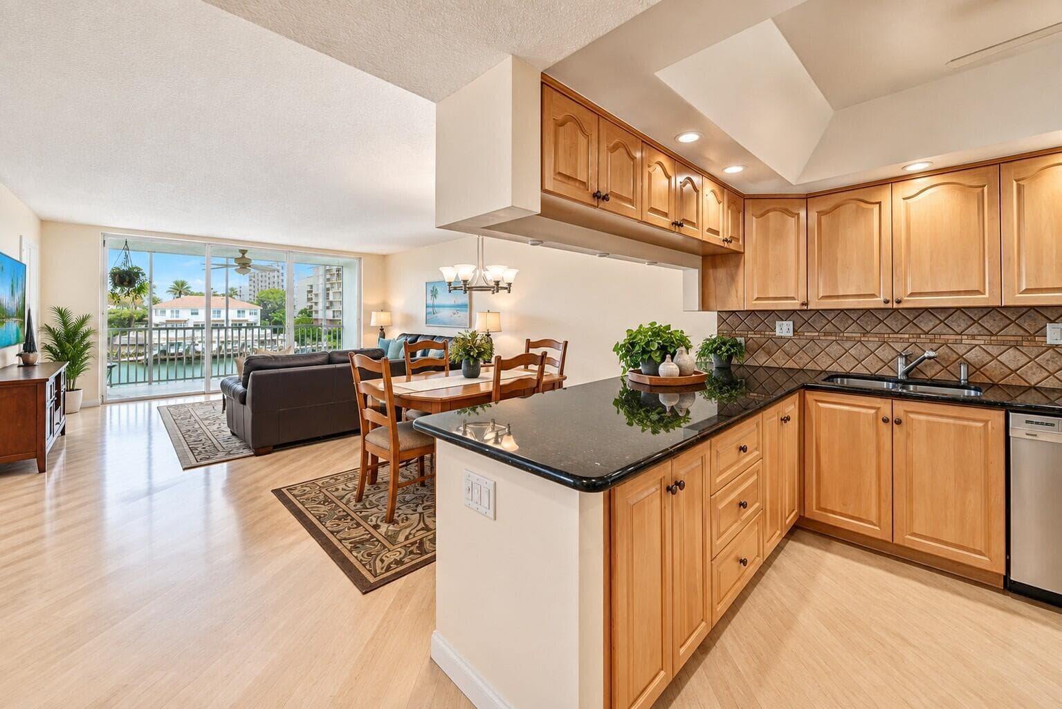 3180 NE 48TH Court 309 photo 9