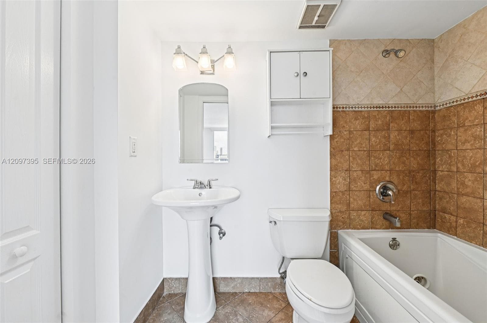1740 NW N River Dr 614 photo 22