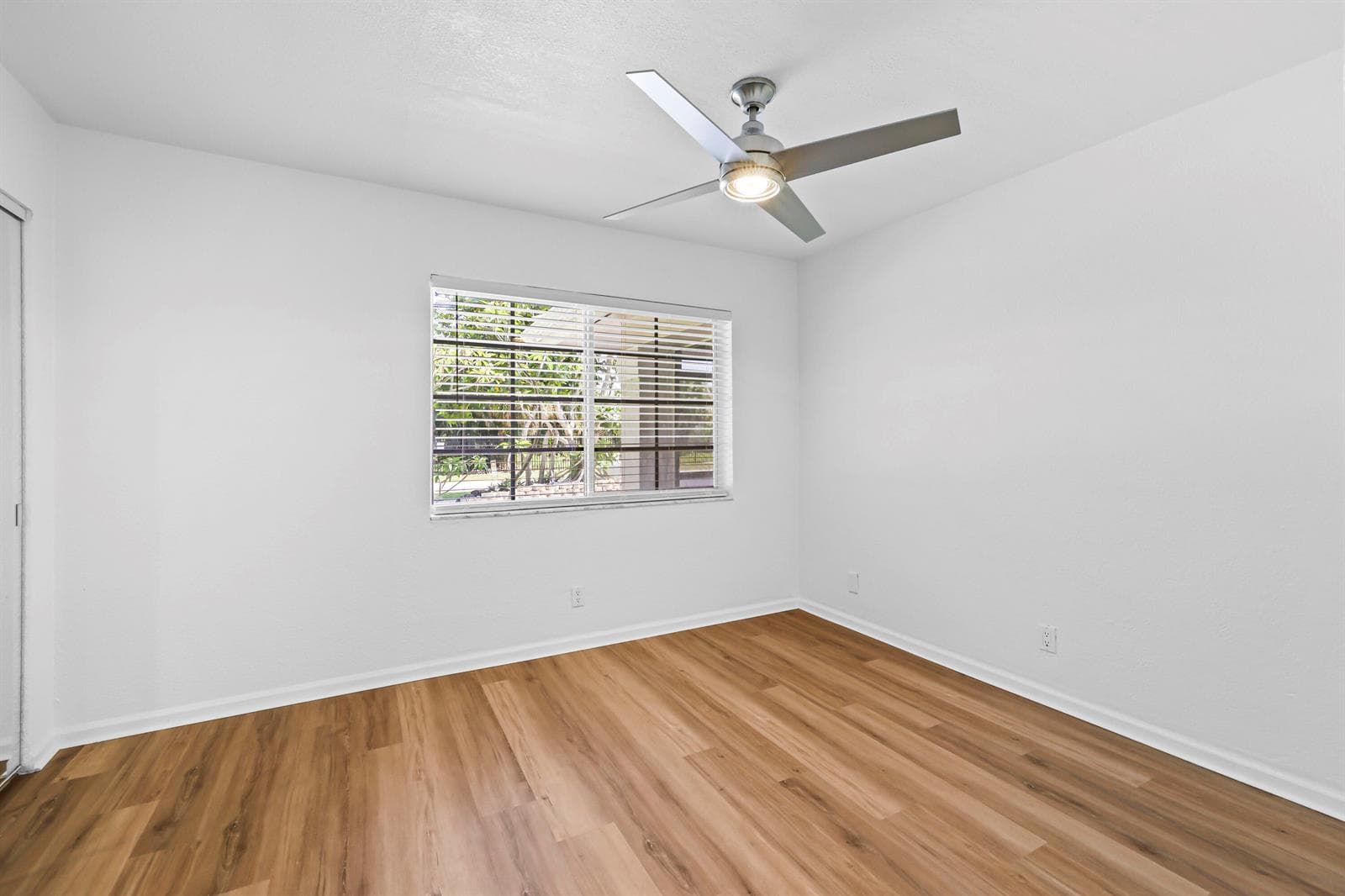 2265 NE 24th Street photo 18
