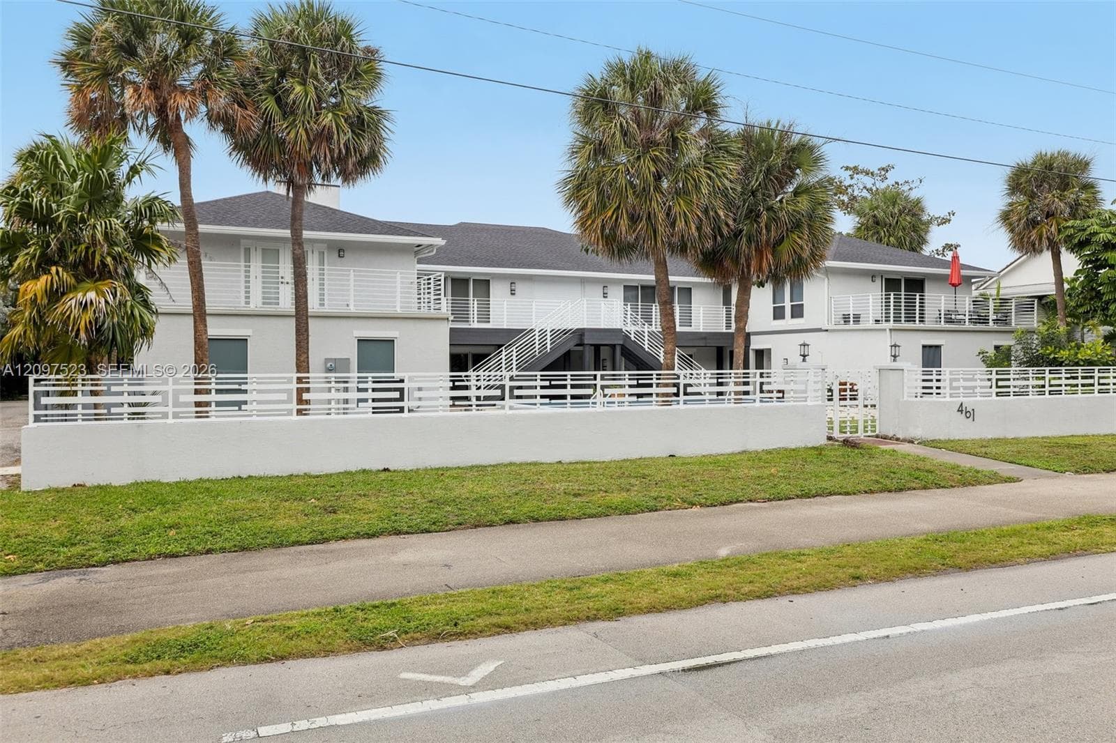 461 N Ocean Blvd 0050 photo 3
