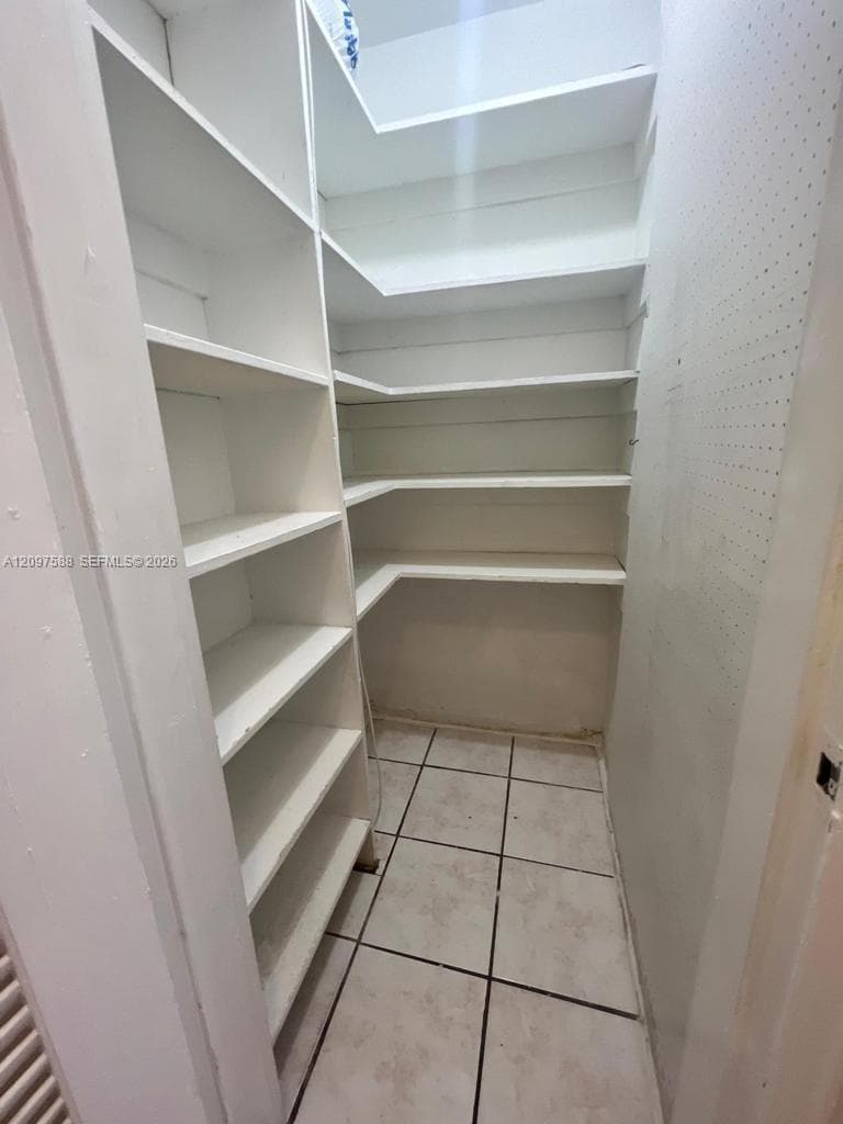 1471 NE 170th St 121A photo 12