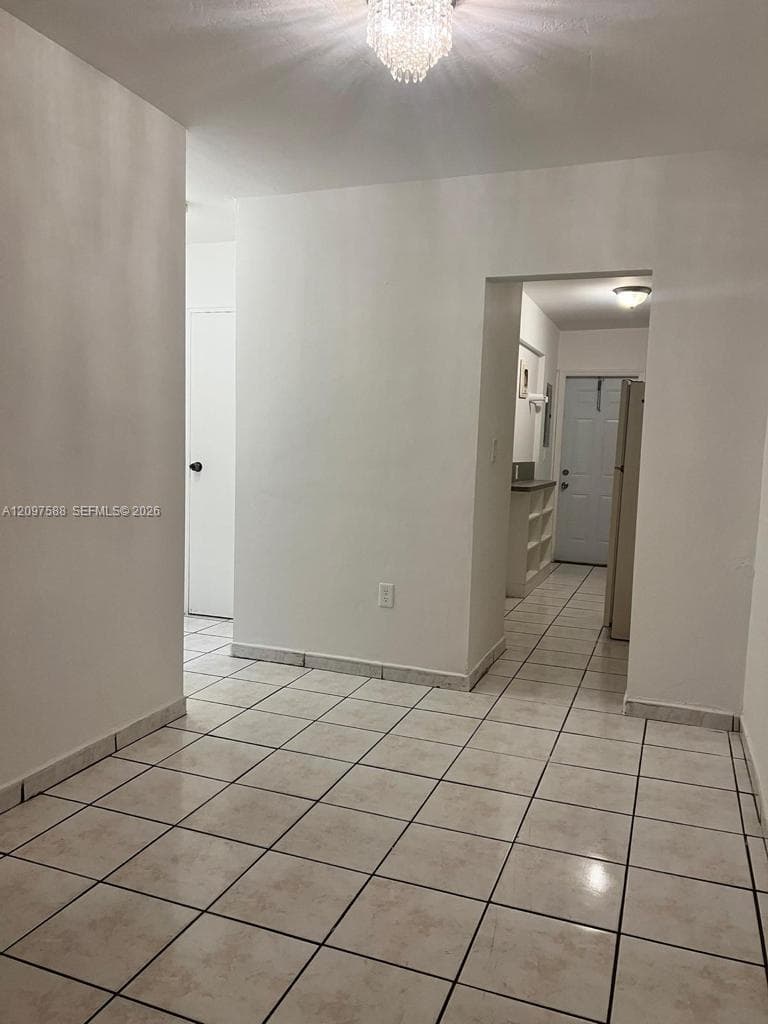 1471 NE 170th St 121A photo 5