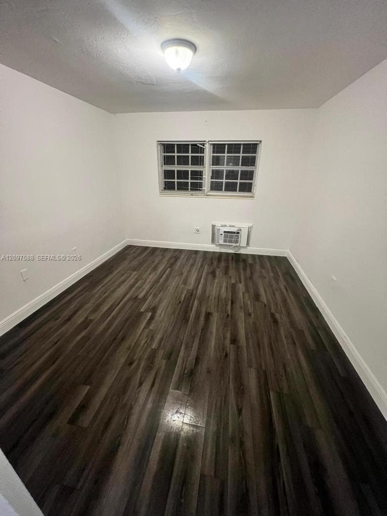 1471 NE 170th St 121A photo 9