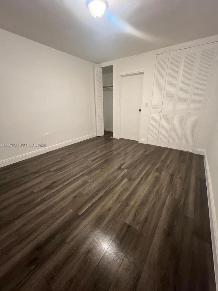 1471 NE 170th St 121A photo 11