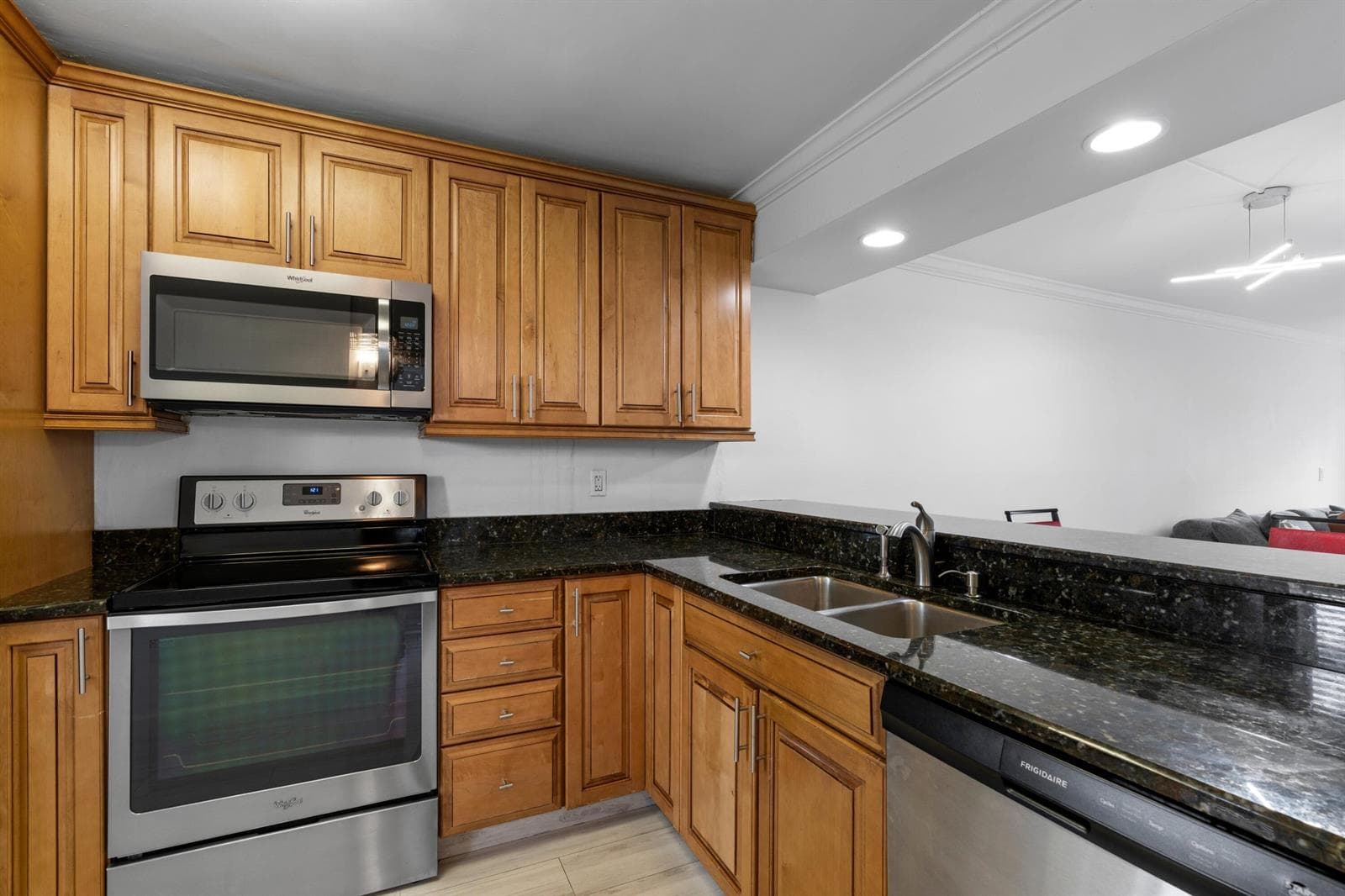 16 ROYAL PALM Way 205 photo 10