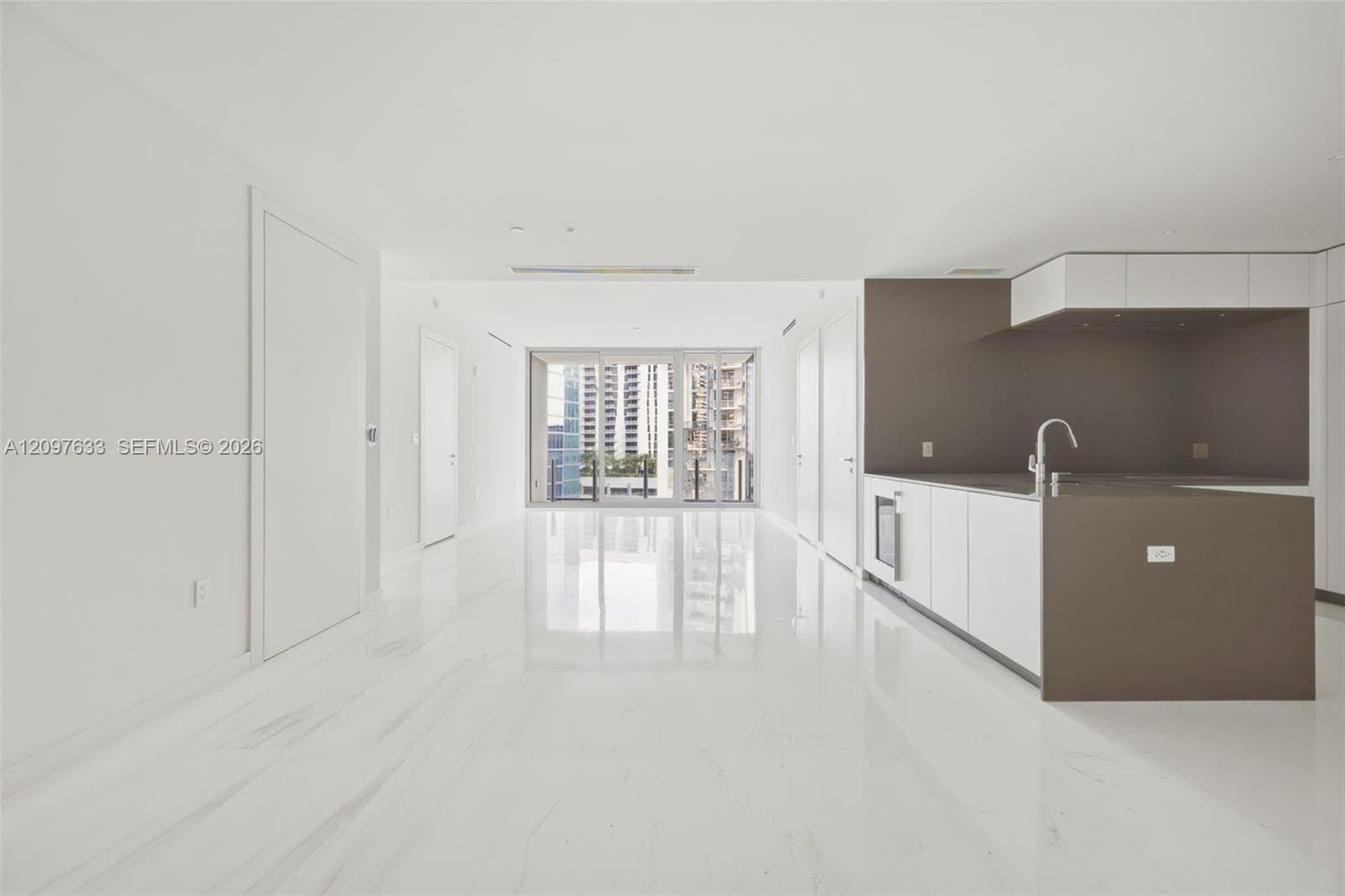 300 Biscayne Boulevard Way 1709W photo 3