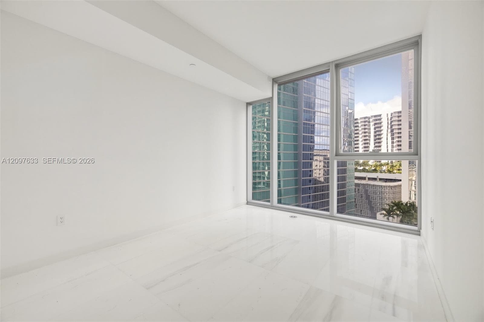 300 Biscayne Boulevard Way 1709W photo 15