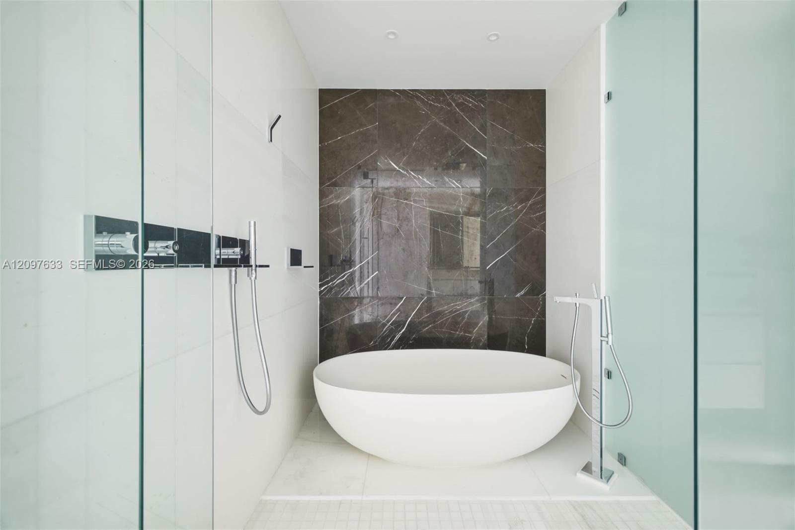300 Biscayne Boulevard Way 1709W photo 25