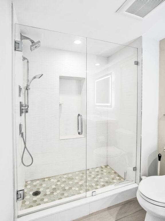 1 HARBOURSIDE Drive 2110 photo 23