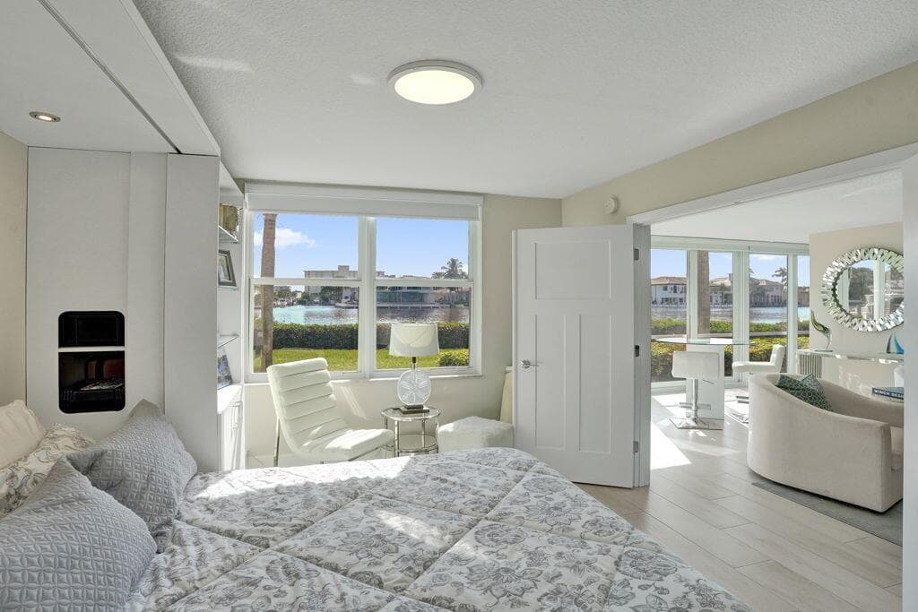 1 HARBOURSIDE Drive 2110 photo 20
