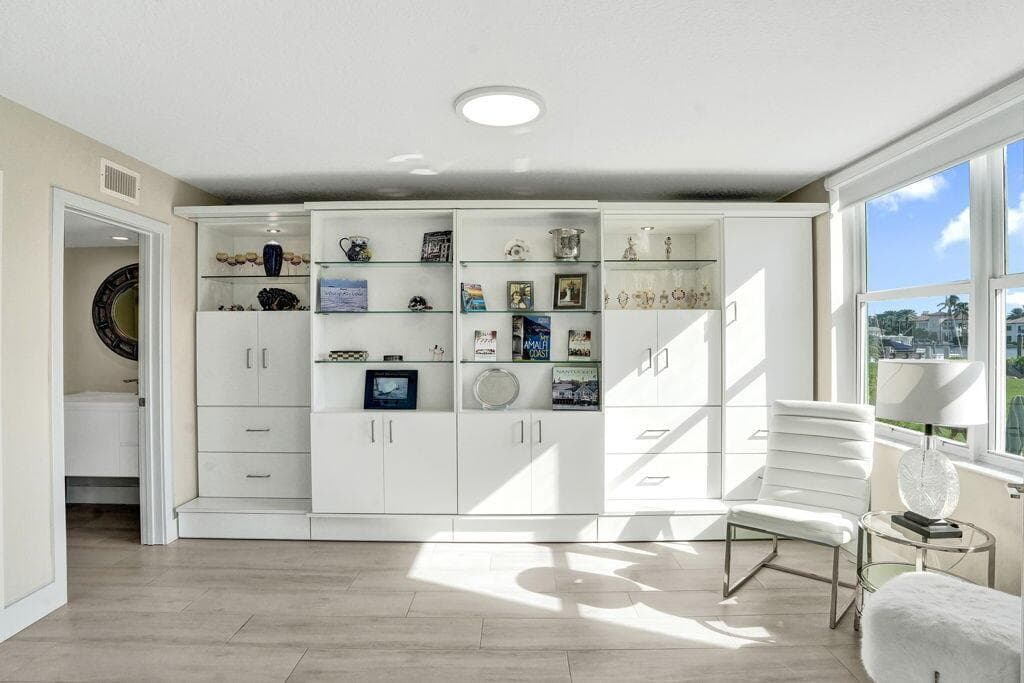 1 HARBOURSIDE Drive 2110 photo 21