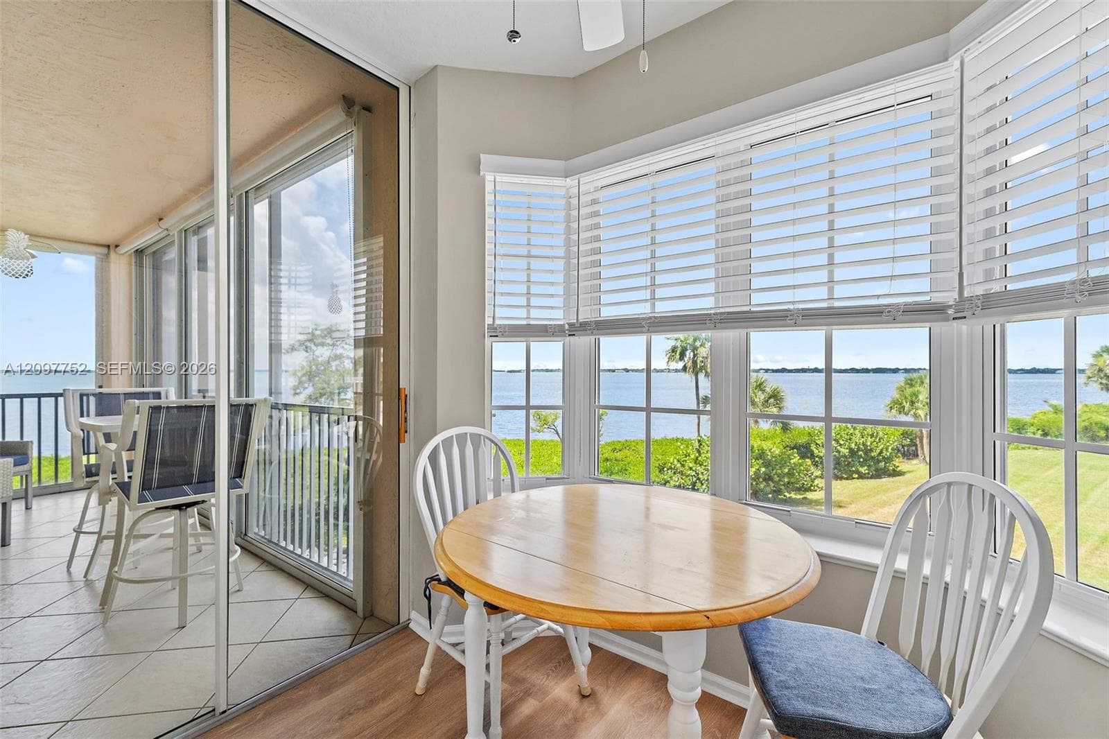 5700 NE Island Cove Way 4206 photo 13