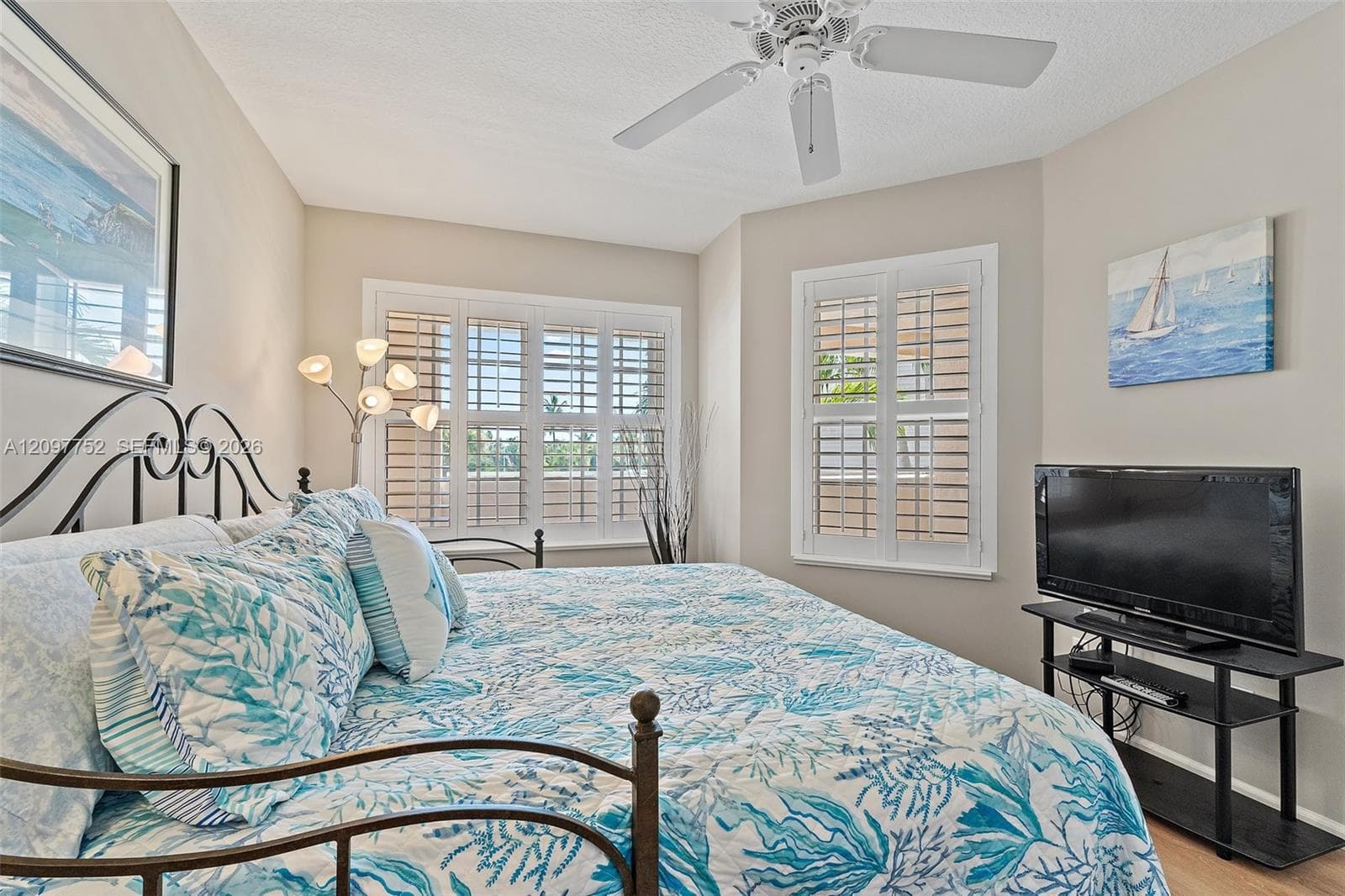 5700 NE Island Cove Way 4206 photo 22