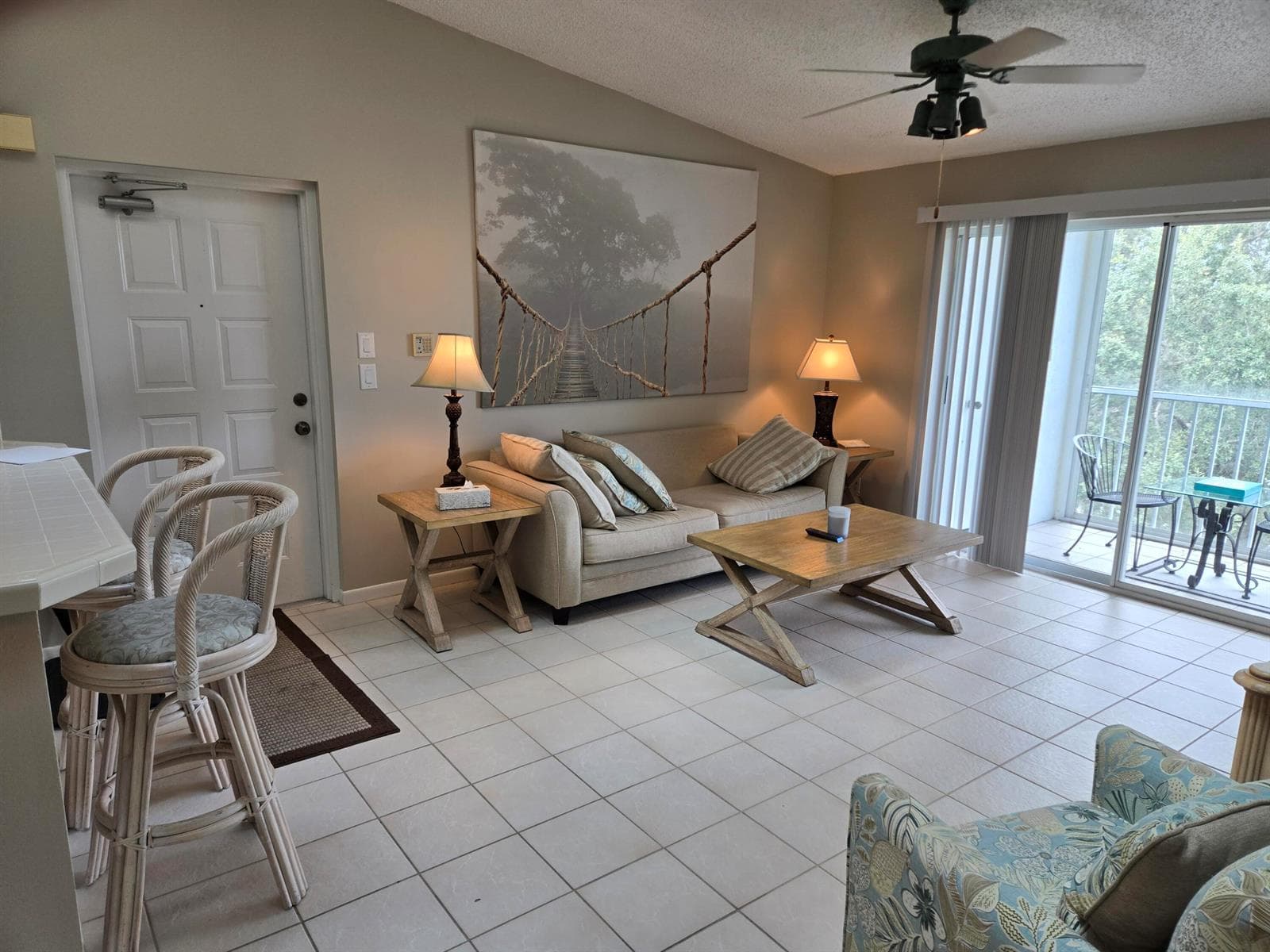 2512 SE Anchorage Cove F-3 photo 3