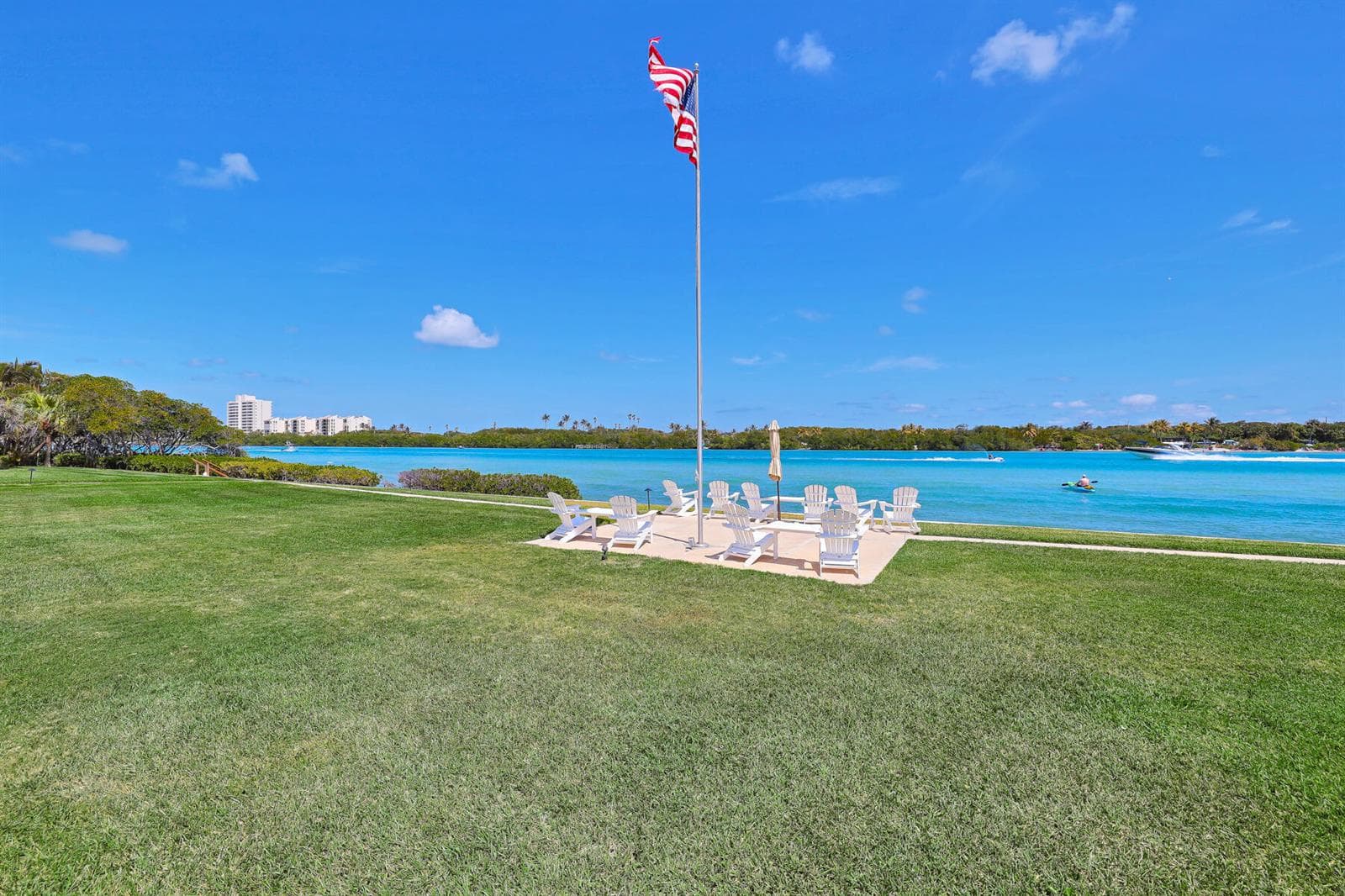 100 Waterway Road photo 6