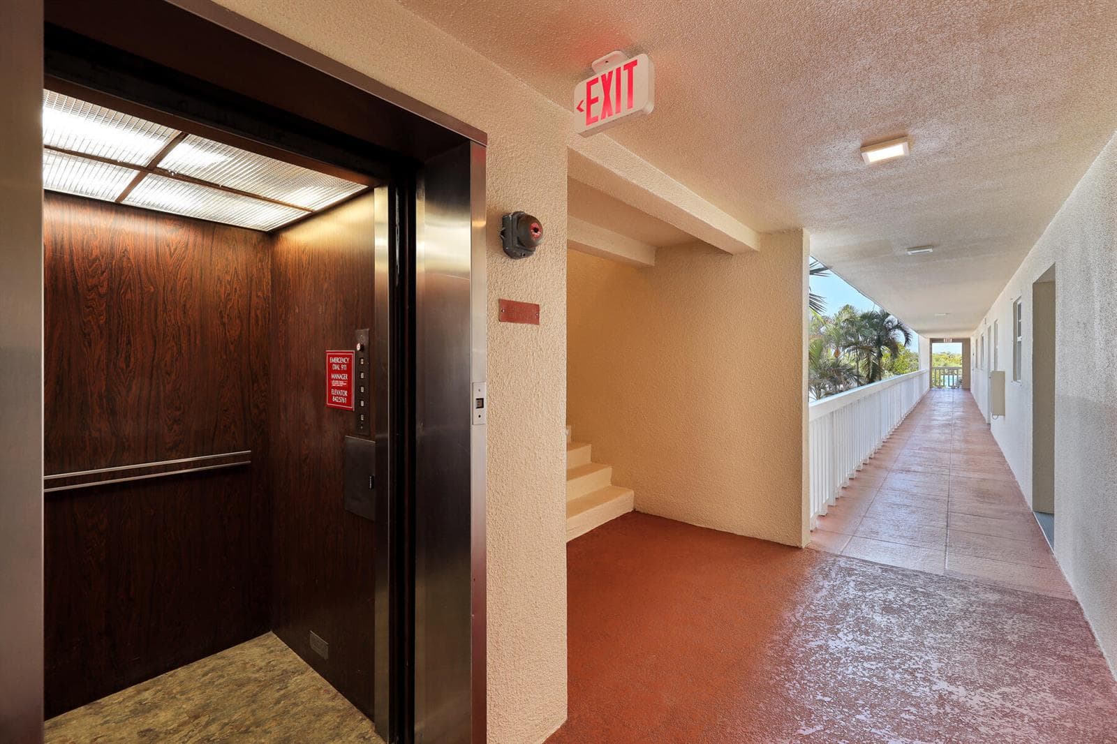 100 Waterway Road photo 16