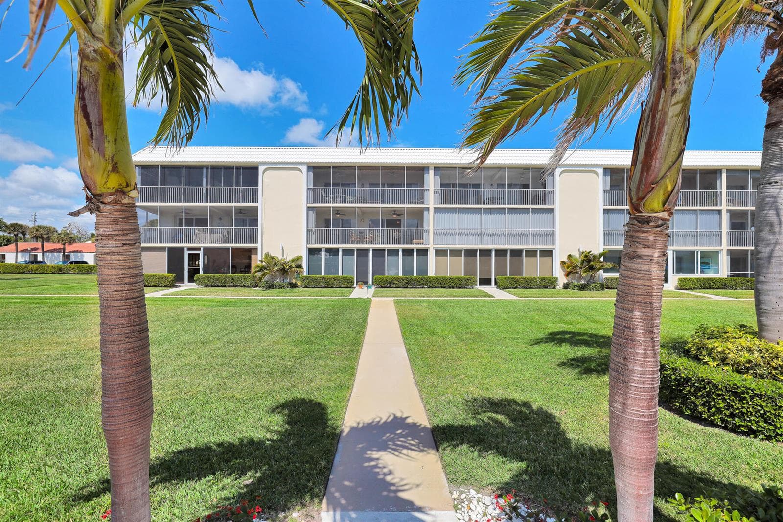 100 Waterway Road photo 11
